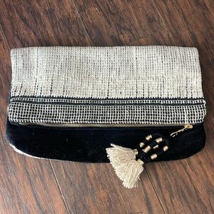 No brand clutch velvet material with sequins